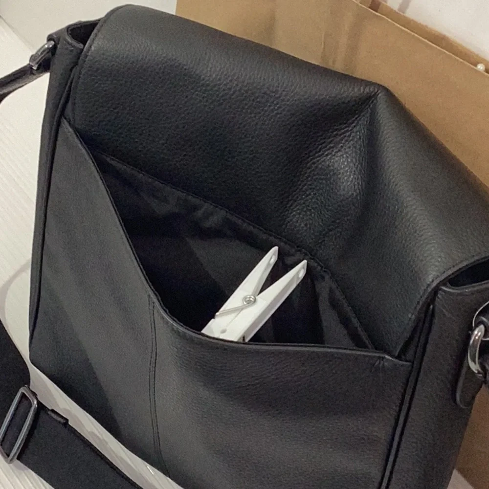 Coach Logo - embossed Men’s Leather Messenger Flap Crossbody Black